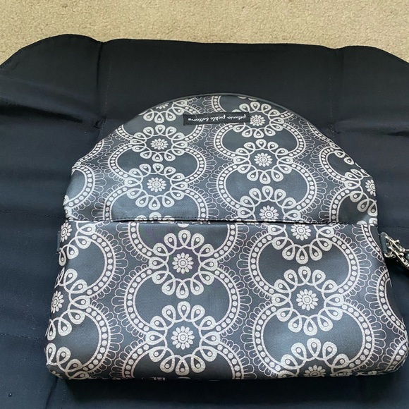 Petunia Pickle Bottom Clutch - Picture 3 of 9